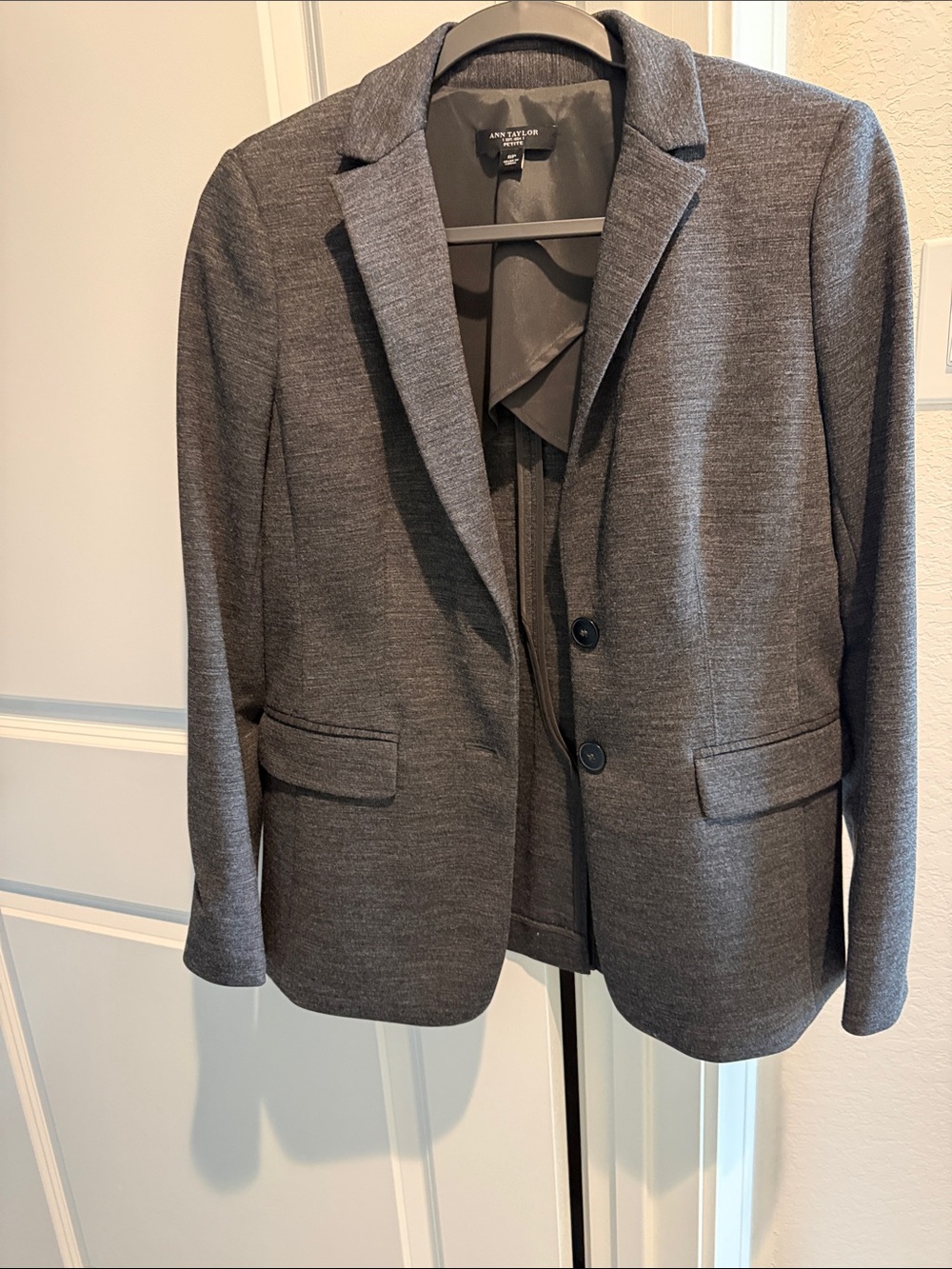 Ann Taylor Gray Knit Tailored Blazer